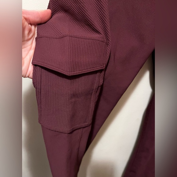 lululemon athletica Trail Trekker High-Rise Tight 25" - Cassis sz 12 - Picture 8 of 12